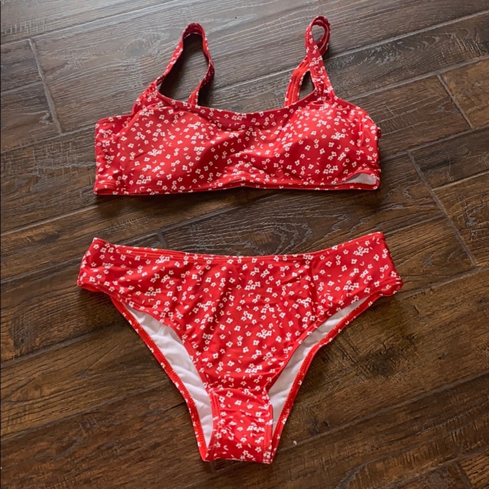Adorable red mid waisted bikini!